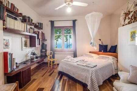 Gocce Villas - Sunshine Villa ماسّا لوبْرينسِ المظهر الخارجي الصورة